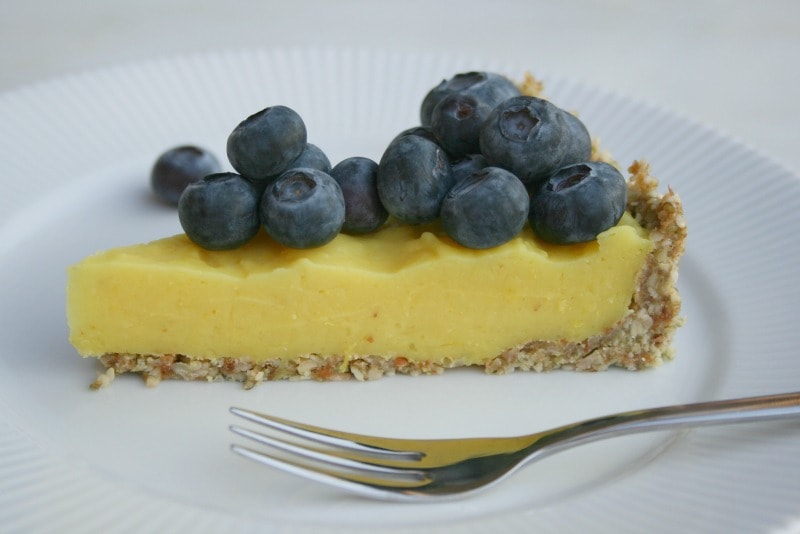 Healthy Lemon Curd Tart Recipe with Blueberries - paleo - vegan